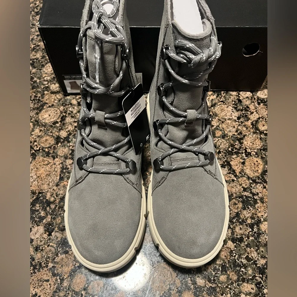 Sorel Quarry Chalk Explorer III Joan Waterproof Sz 10 NWT